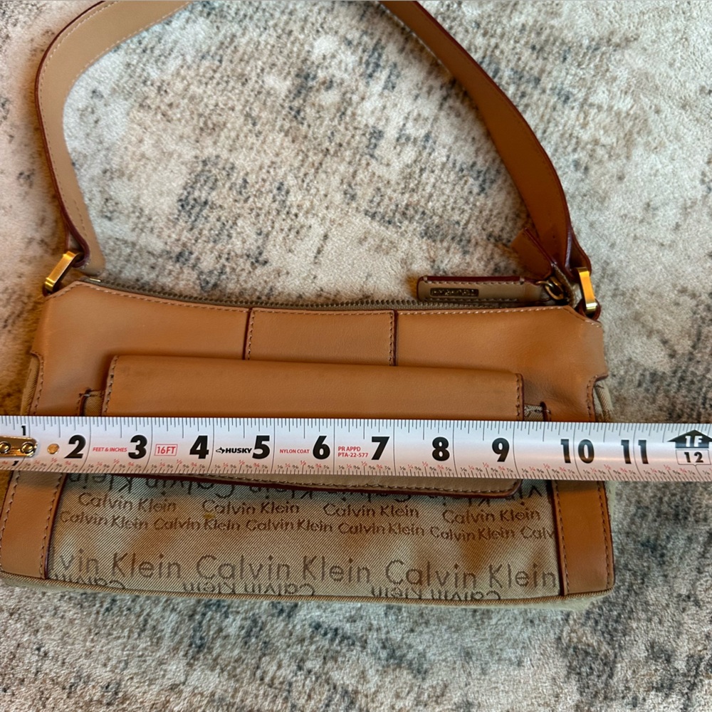 Rare Vintage Calvin Klein Y2K Tan
Monogram Canvas Leather Shoulder Bag Baguette - Picture 13 of 13